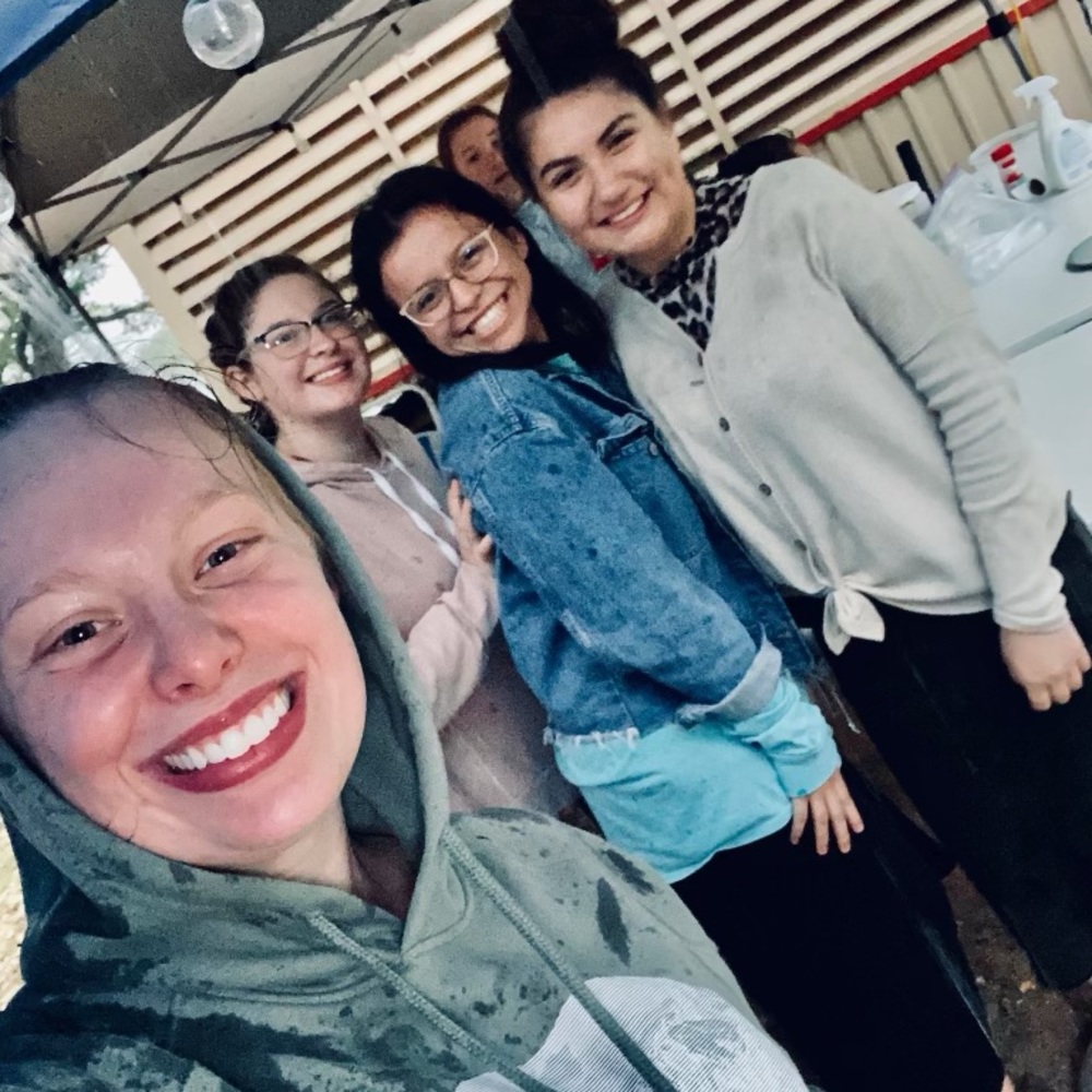 Meet your Posher, Amber